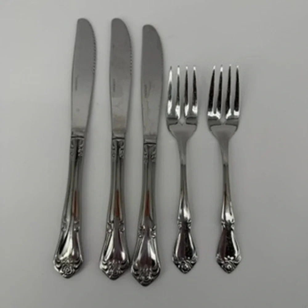 Oneida Arbor Rose Stainless‎ Flatware 5pcs 3 Dinner Knives 2 Salad Forks Floral